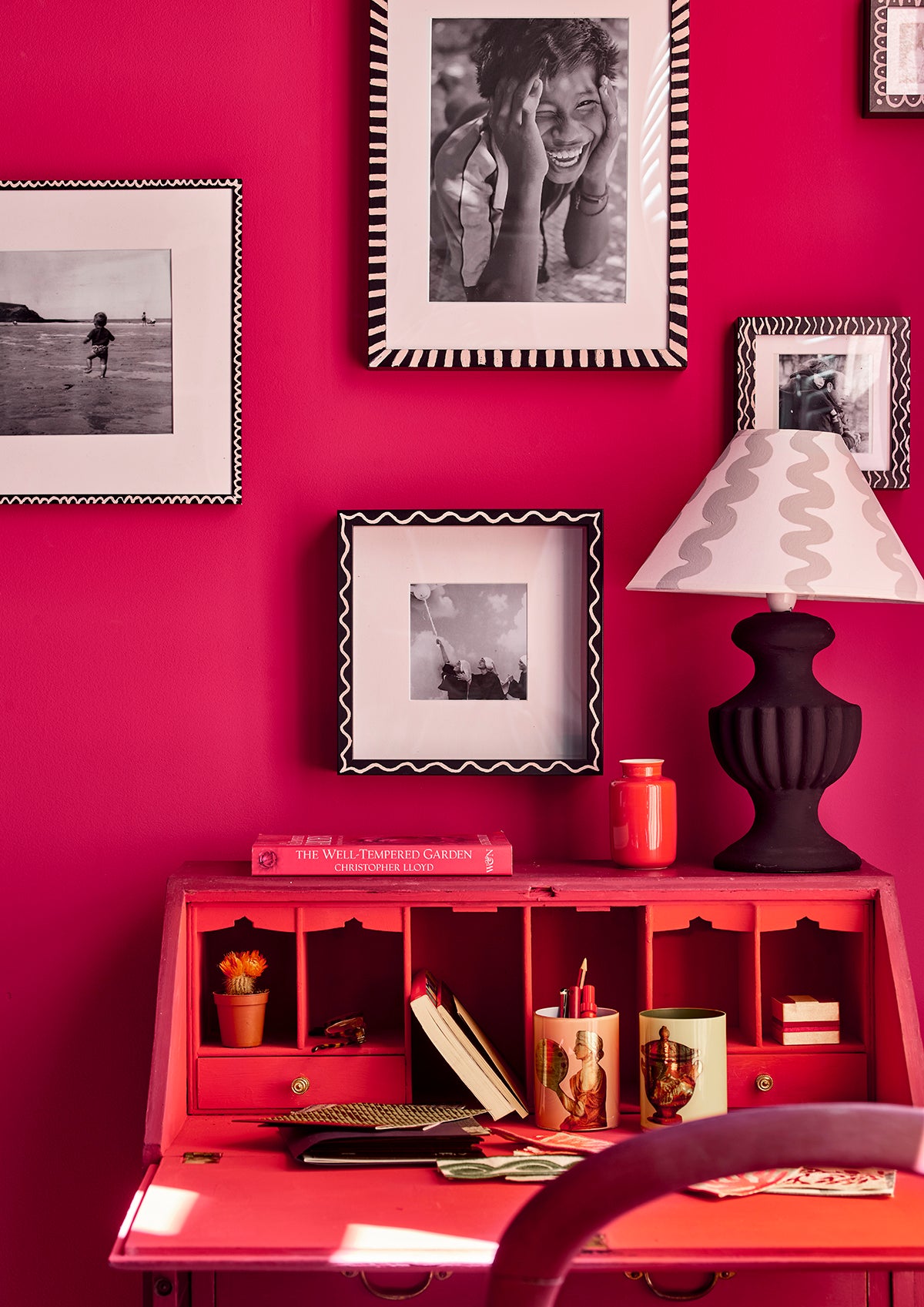 Wall Paint by Annie Sloan Capri Pink - 120ml/2.5 litre