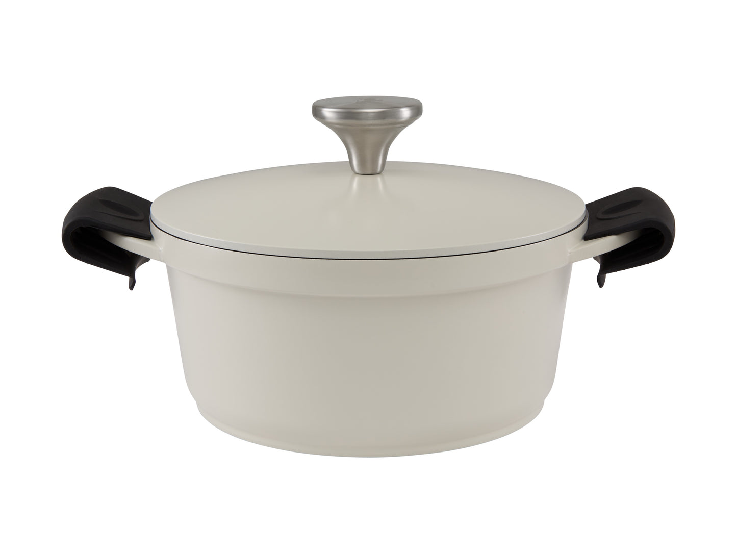 Maxwell and Williams Cast Lite Non-Stick Casserole 20cm / 2.4L Ecru Gift Boxed