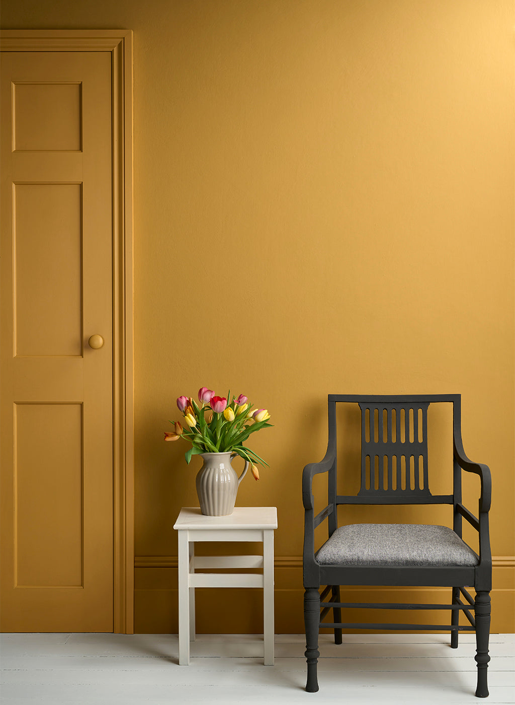 Satin Paint by Annie Sloan Carnaby Yellow 750ml