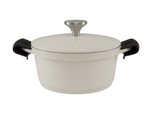 Maxwell and Williams Cast Lite Non-Stick Casserole 20cm / 2.4L Ecru Gift Boxed