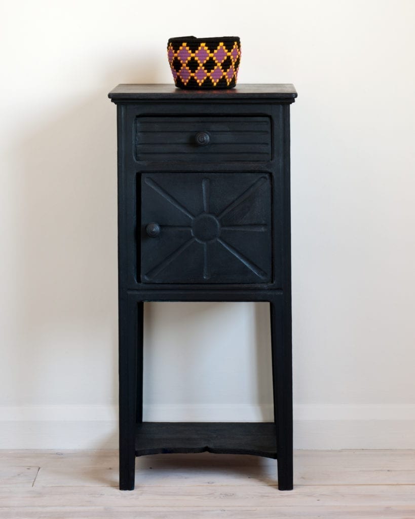 Chalk Paint by Annie Sloan Athenian Black 120ml/1 litre