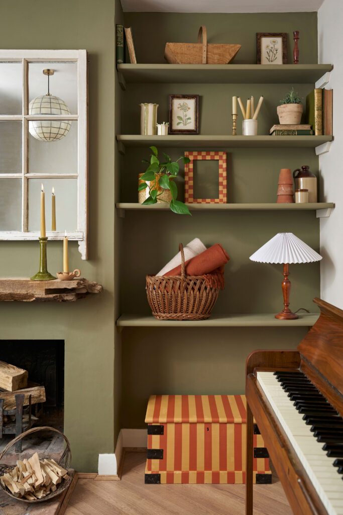 Wall Paint by Annie Sloan Olive - 120ml/2.5 Litre