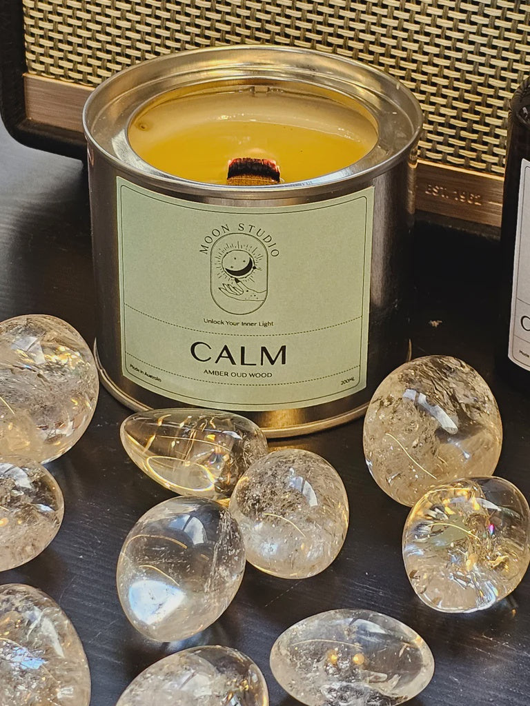 Calm Candle - Amber Oud Wood Scent