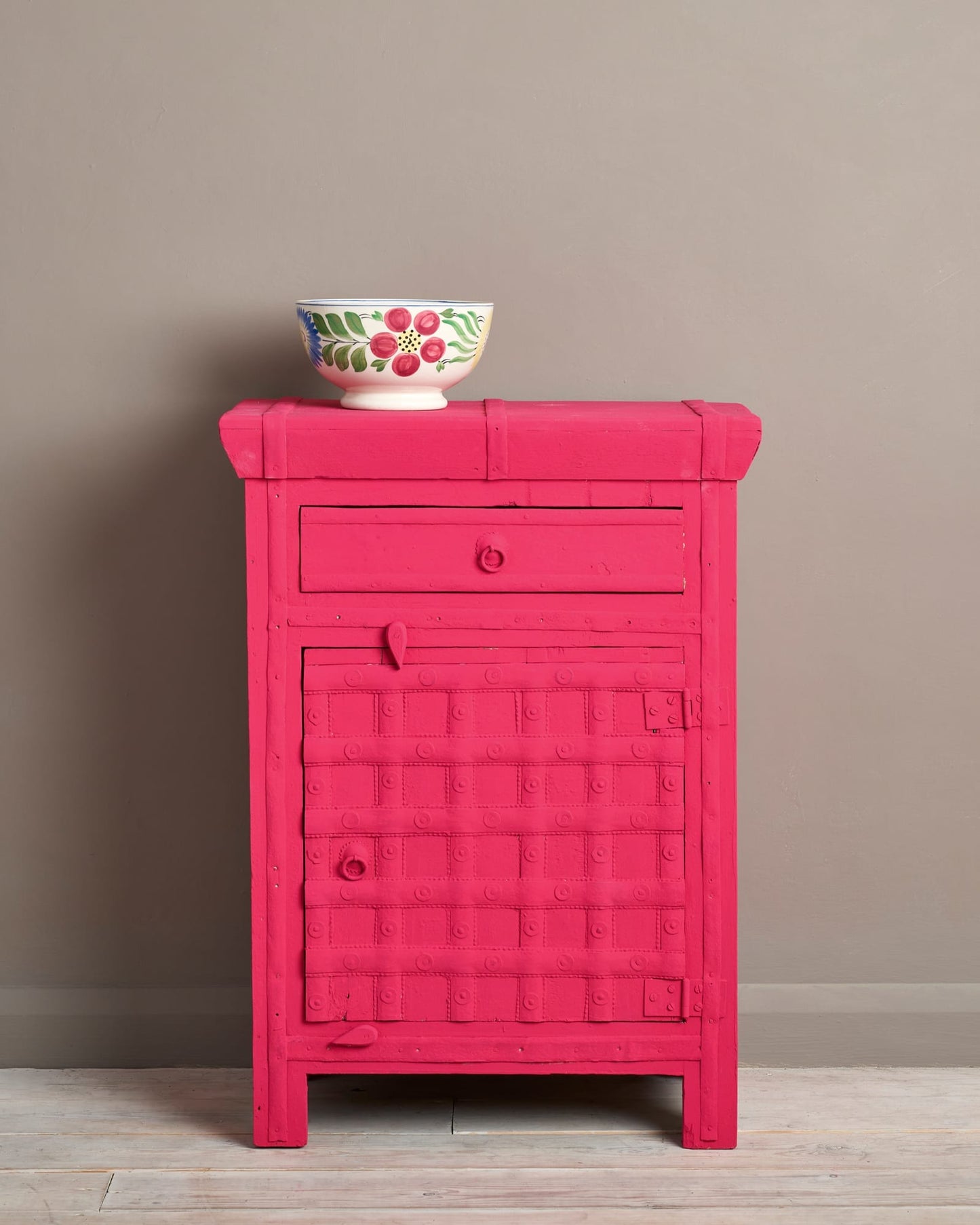 Chalk Paint by Annie Sloan Capri Pink 120ml/1 litre