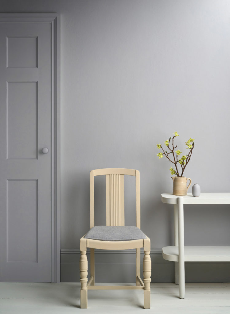 Satin Paint by Annie Sloan Chicago Grey 750ml