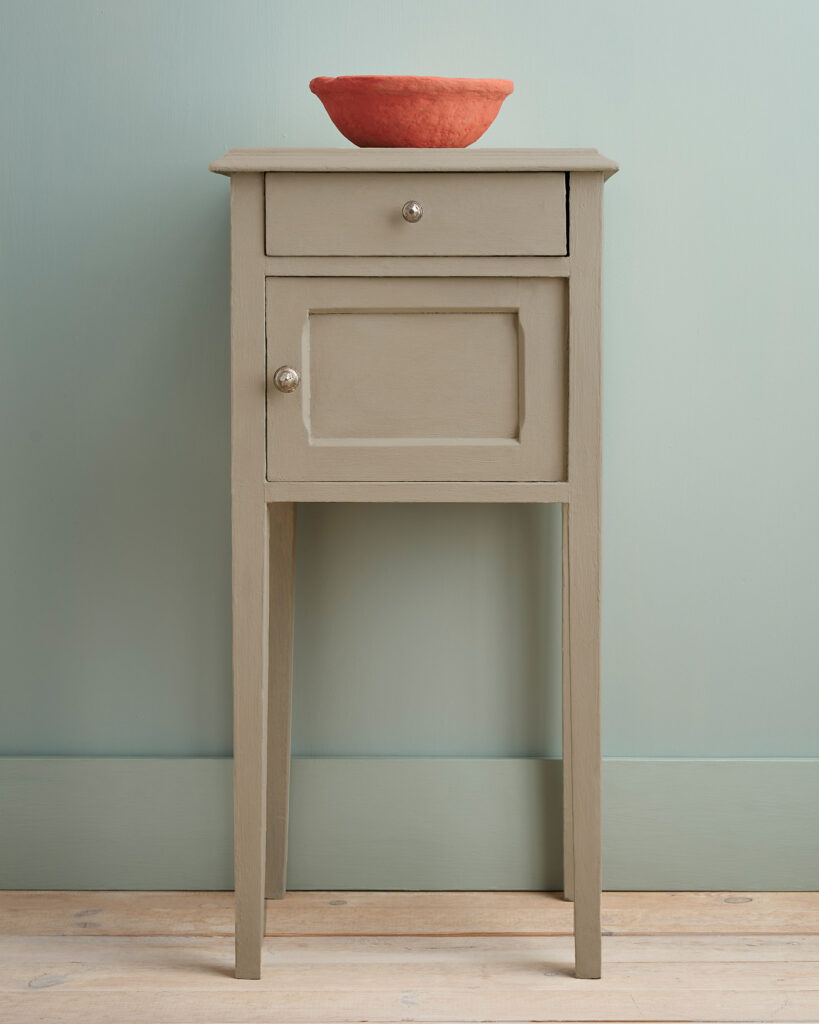 Chalk Paint by Annie Sloan Country Grey 120ml/1 litre
