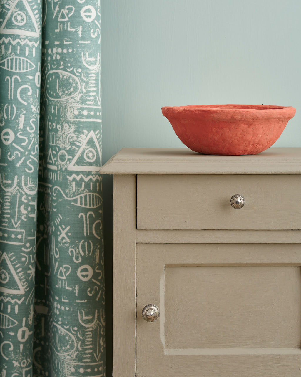 Chalk Paint by Annie Sloan Country Grey 120ml/1 litre