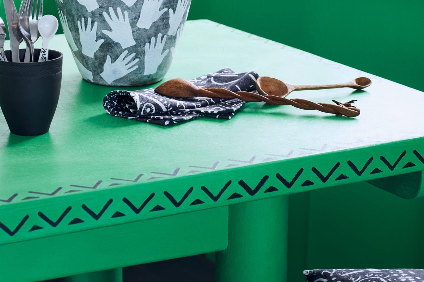 Chalk Paint by Annie Sloan Antibes Green 120ml/1 litre