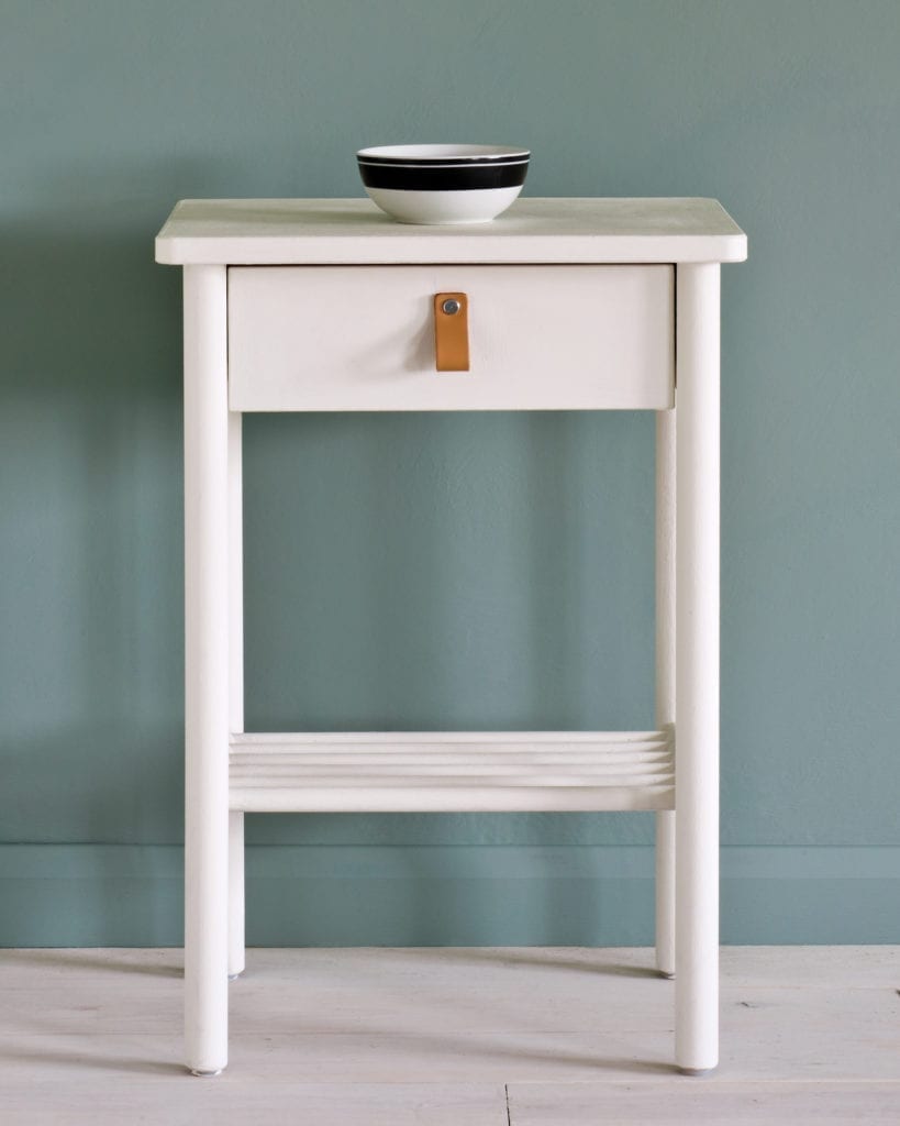 Chalk Paint by Annie Sloan Old White 120ml/1 litre