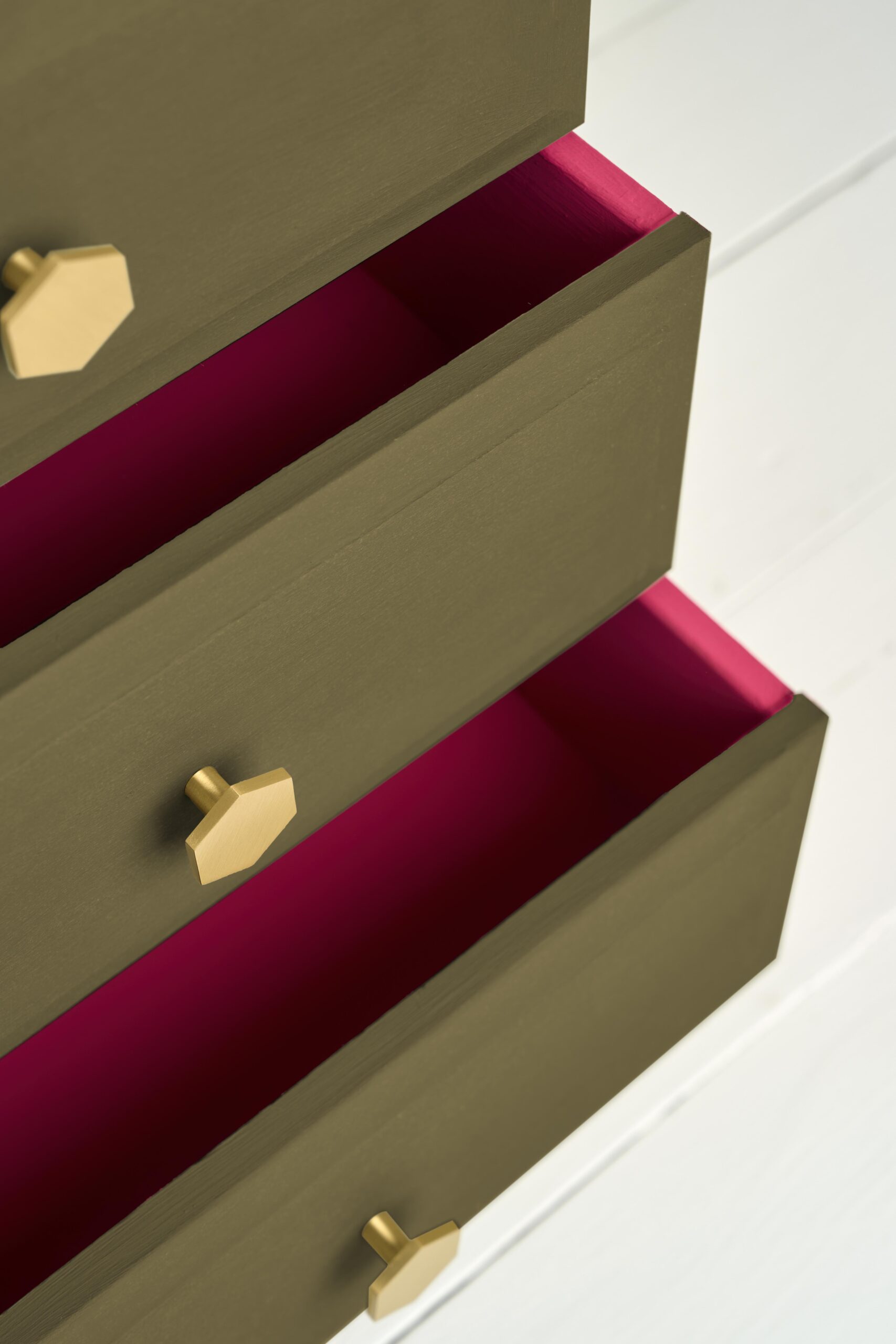 Chalk Paint by Annie Sloan Olive 120ml/1 litre