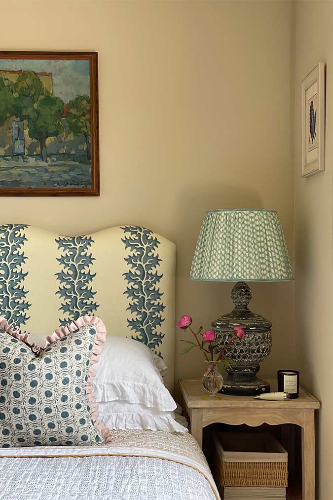 Wall Paint by Annie Sloan Canvas - 120ml/2.5 litre