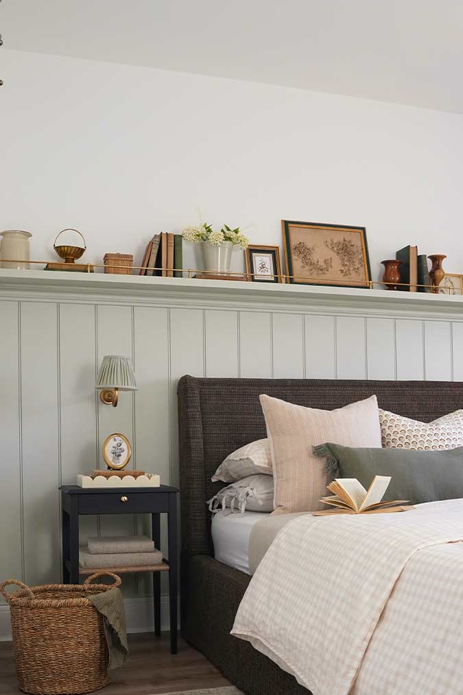Satin Paint by Annie Sloan Cotswold Green 750ml