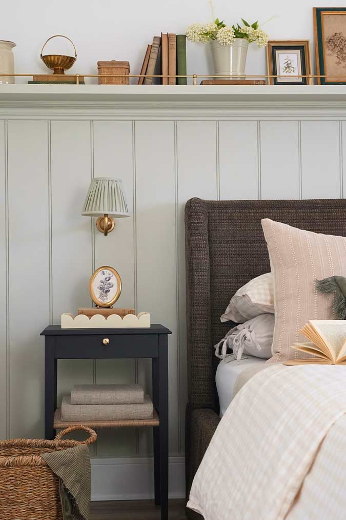 Satin Paint by Annie Sloan Cotswold Green 750ml