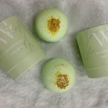 Wheelers Hill bath bomb mandarin & lime