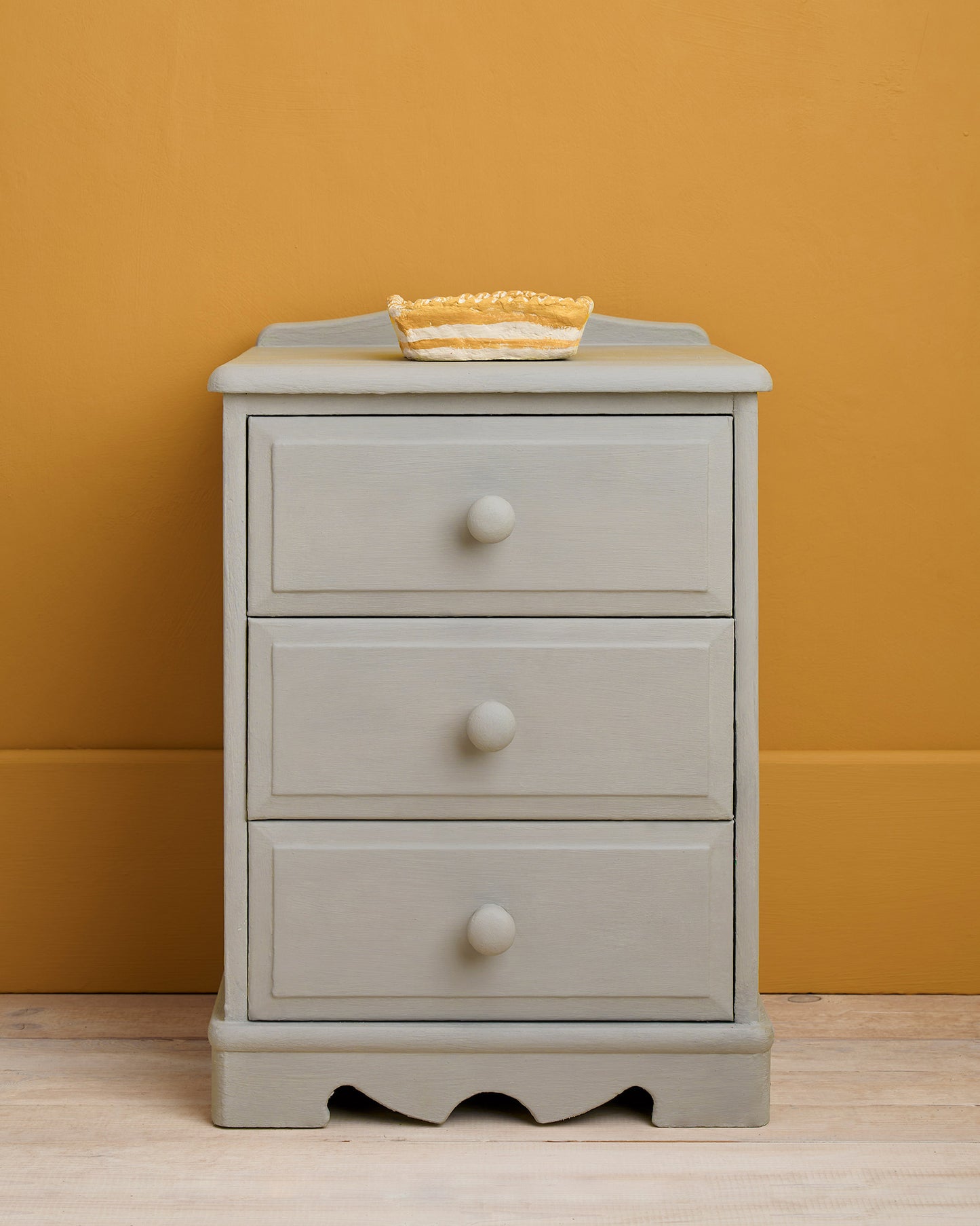 Chalk Paint by Annie Sloan Paris Grey 120ml/1 litre