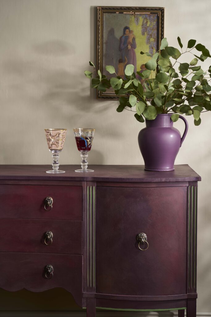 Chalk Paint by Annie Sloan Tyrian Plum