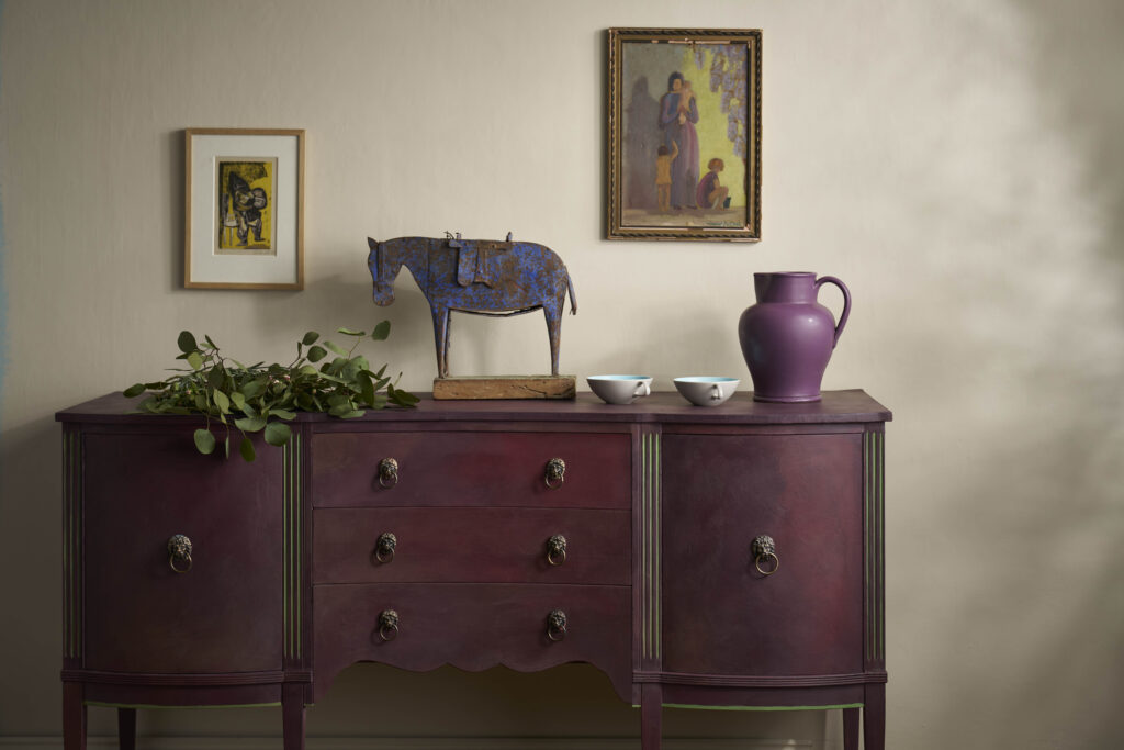 Chalk Paint by Annie Sloan Tyrian Plum