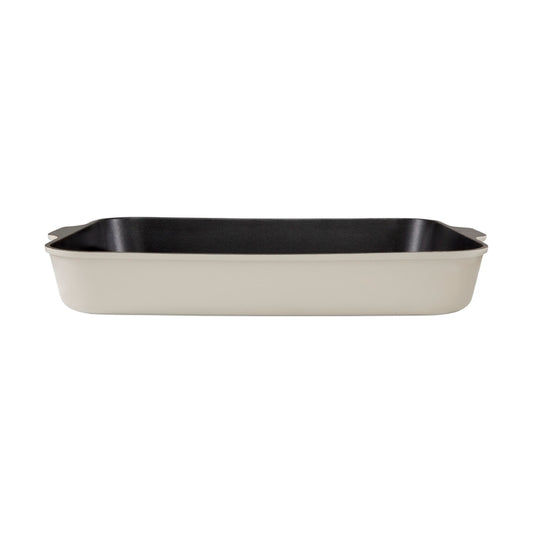 Maxwell and Williams Cast Lite Non-Stick Roaster 38x28.4x5.5cm Ecru Gift Boxed