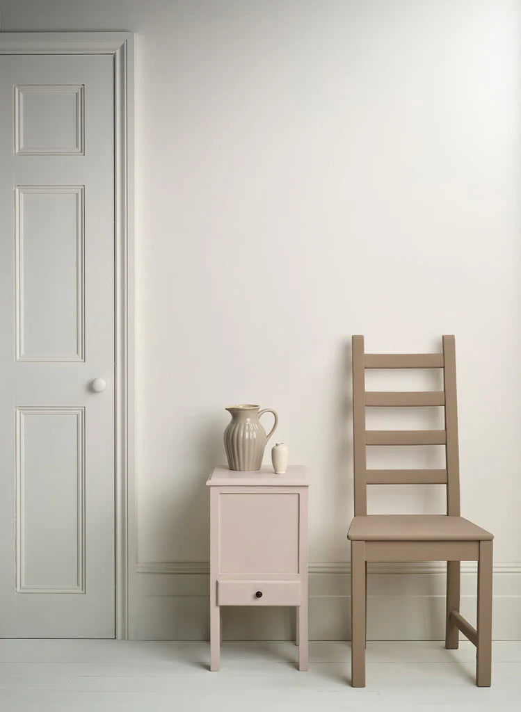 Satin Paint by Annie Sloan Pure 750ml
